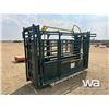 Image 2 : 2023 11 FT. CATTLE SQUEEZE CHUTE