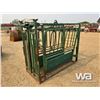 Image 2 : LIVESTOCK SQUEEZE