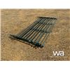 Image 4 : (3) 9 FT. GREEN STEEL PANELS