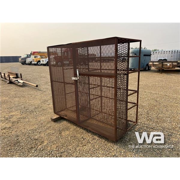 STEEL RACK WITH CAGE