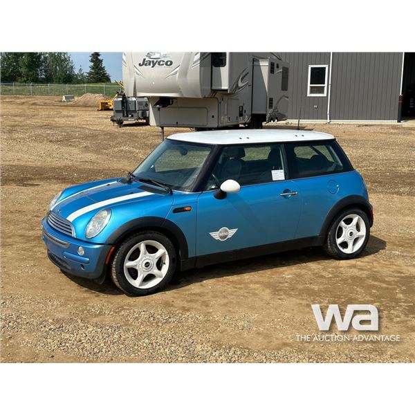 2004 MINI COOPER CAR