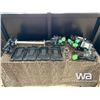 Image 1 : FLEET COMPLETE CASES & STANDS
