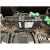 Image 9 : FLEET COMPLETE CASES & STANDS