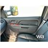 Image 8 : 2010 CHEVROLET 1500 LTZ CREW CAB PICKUP