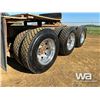 Image 19 : 2006 KENWORTH T800B TRI DRIVE TRUCK TRACTOR
