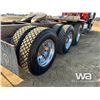 Image 22 : 2006 KENWORTH T800B TRI DRIVE TRUCK TRACTOR