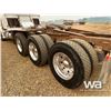Image 18 : 2003 FREIGHTLINER COLUMBIA 120 TRI DRIVE TRUCK