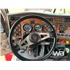 Image 10 : 2001 KENWORTH T800 T/A DUMP TRUCK