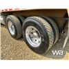 Image 24 : 2001 KENWORTH T800 T/A DUMP TRUCK