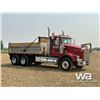 Image 2 : 2001 KENWORTH T800 T/A DUMP TRUCK