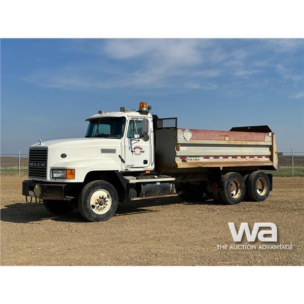 1996 MACK CL713 T/A DUMP TRUCK