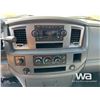 Image 10 : 2007 DODGE RAM 3500 DUALLY FLATBED TRUCK