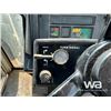 Image 9 : CASE 2090 2WD TRACTOR