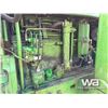 Image 19 : JOHN DEERE 4010 2WD TRACTOR