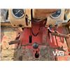 Image 10 : CASE 1030 2WD TRACTOR