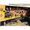 Image 22 : MINNEAPOLIS MOLINE G707 PROPANE TRACTOR