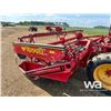 Image 11 : 1980 VERSATILE 4400 15 FT. SWATHER