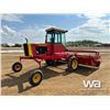 Image 3 : 1980 VERSATILE 4400 15 FT. SWATHER