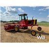 Image 4 : 1980 VERSATILE 4400 15 FT. SWATHER