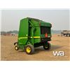 Image 4 : 2012 JOHN DEERE 568 ROUND BALER