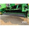 Image 8 : 2012 JOHN DEERE 568 ROUND BALER