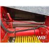 Image 9 : 2012 NEW HOLLAND BR7090 ROUND BALER