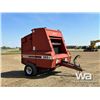 Image 2 : HESSTON 565T ROUND BALER