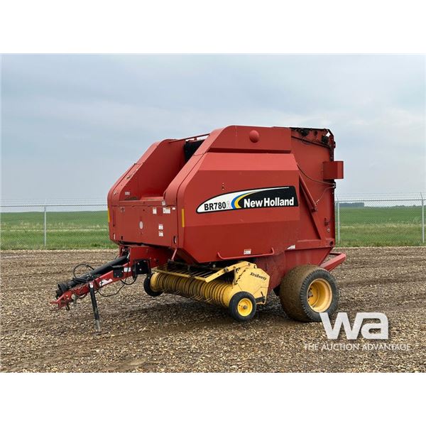 2006 NEW HOLLAND BR780A ROUND BALER