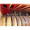 Image 9 : NEW HOLLAND 268 SQUARE BALER