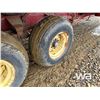 Image 17 : NEW HOLLAND 1033 STACKLINER