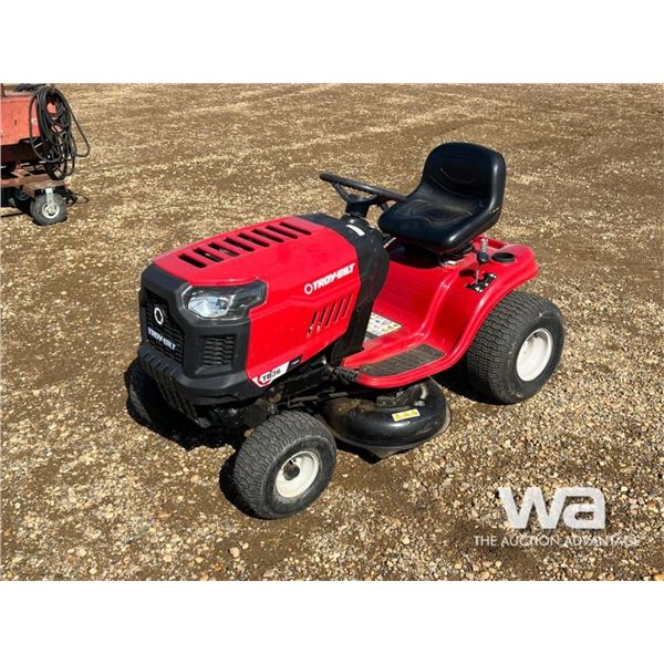 2020 TROY BILT TB36 RIDE ON LAWN MOWER