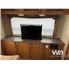 Image 11 : 2010 EAGLE LITE 31.5 FT. 5TH WHEEL TRAVEL TRAILER