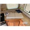 Image 14 : 2006 TRAVELAIRE 24.5 FT.  5TH WHEEL TRAVEL TRAILER
