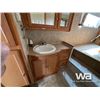 Image 16 : 2006 TRAVELAIRE 24.5 FT.  5TH WHEEL TRAVEL TRAILER