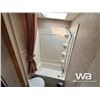 Image 17 : 2006 TRAVELAIRE 24.5 FT.  5TH WHEEL TRAVEL TRAILER
