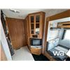 Image 9 : 2000 FRONTIER T/A 5TH WHEEL 26 FT. TRAVEL TRAILER