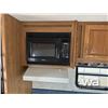 Image 13 : 1998 TERRY 24.5 FT. T/A  5TH WHEEL TRAVEL TRAILER