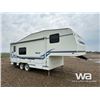 Image 2 : 1998 TERRY 24.5 FT. T/A  5TH WHEEL TRAVEL TRAILER