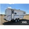 Image 3 : 1998 SPORTSMASTER 254 T/A 5TH WHEEL TRAVEL TRAILER