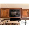 Image 15 : 2013 SPRINGDALE 26 FT. T/A TRAVEL TRAILER