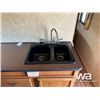 Image 12 : 2010 KOMFORT RESORT 279 T/A TRAVEL TRAILER