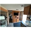 Image 14 : 2010 SPRINTER 26 FT. T/A TRAVEL TRAILER
