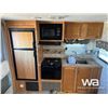Image 9 : 2008 FOREST RIVER 27 FT. T/A TRAVEL TRAILER