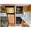 Image 9 : 2000 KUSTOM KOACH 30 FT. T/A TRAVEL TRAILER
