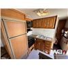 Image 9 : 1999 TRIPLE E TOPAZ T271 27 FT. T/A TRAVEL TRAILER