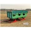 Image 2 : GREEN 3-SEAT SLEIGH WITH  POLE