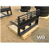 Image 4 : SKID STEER 48 IN. PALLET FORKS