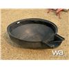 Image 2 : BLACK POLY GRAIN HOPPER