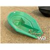 Image 2 : GREEN POLY GRAIN HOPPER