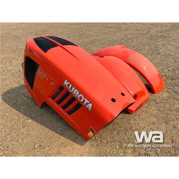 KUBOTA TRACTOR HOOD W/ FENDERS